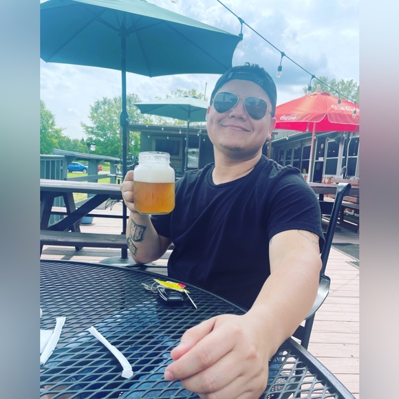 Meet your Posher, Mendoza - Picture 1 of 7